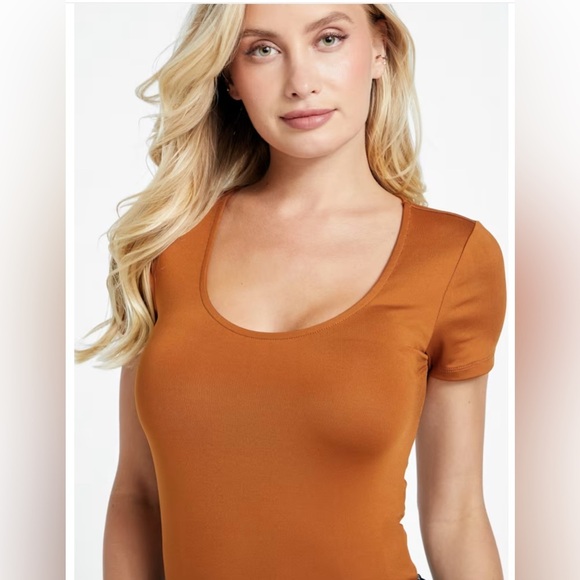 Guess Orange Scoop Neck Short Sleeve Ania Seamless Bodysuit NWT - Picture 4 of 11